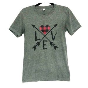 “LOVE” T-shirt.